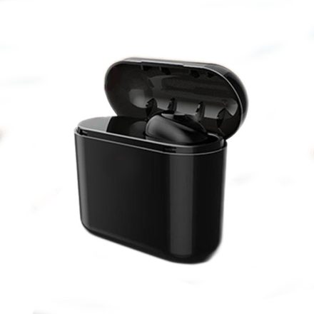 Black Pluggy Earphones + Gift 700Mah Powerbank !! - A small product that is a great companion in everyday life.